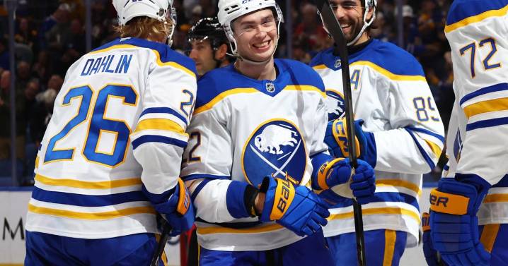 Sabres take first lead of the season on a shot that rebounds in off glass