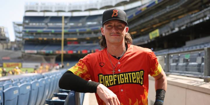 Yankees Magazine: Savannah Bananas