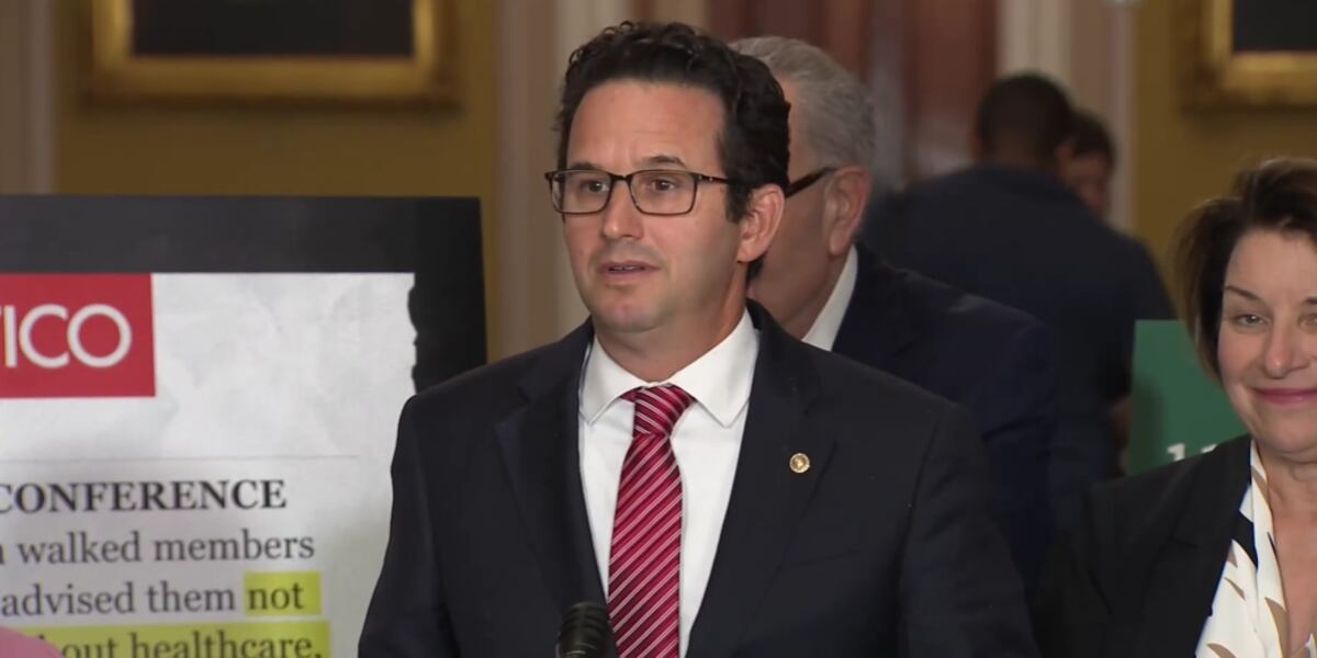 Hawaii senator calls on republicans to work with democrats to avert government shutdown