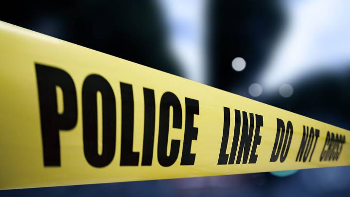 1 dead, 1 hurt in double stabbing in Philly
