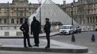 Robo en el Louvre en París: ladrones se llevan joyas de “valor inestimable” en solo siete minutos