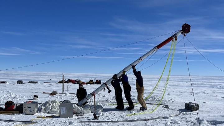 Scientists Find 6-Million-Year-Old Air Trapped in Earth’s Oldest Known Ice