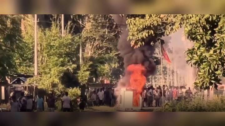 Zubeen Garg Death: Violence Outside Assam Jail As Fans Attack Convoy India News