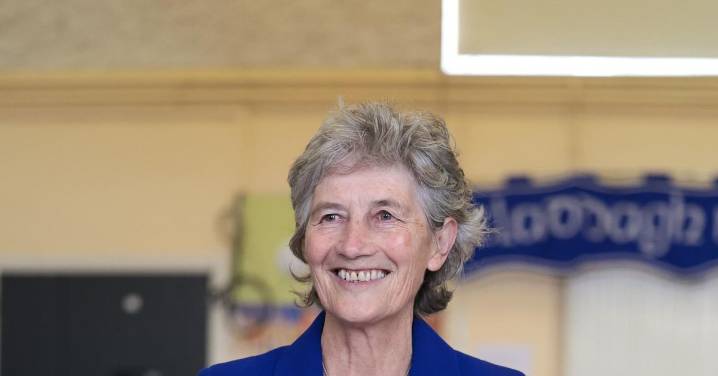 La progresista Catherine Connolly gana las elecciones en Irlanda