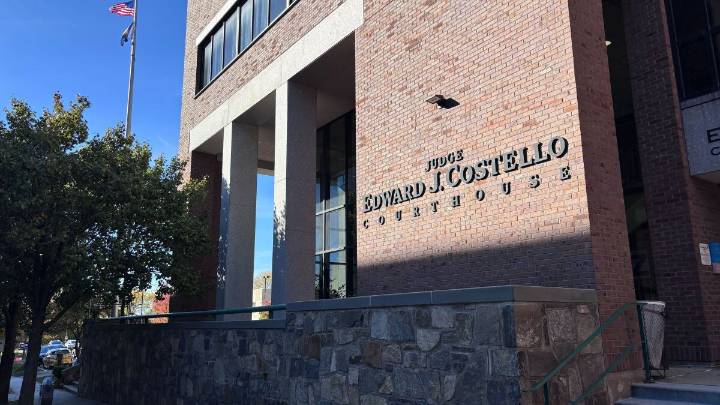 Gov. Scott announces special prosecutor, dedicated judge for repeat offenders in Chittenden County