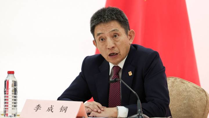 Li Chenggang removed from WTO post amid rising US