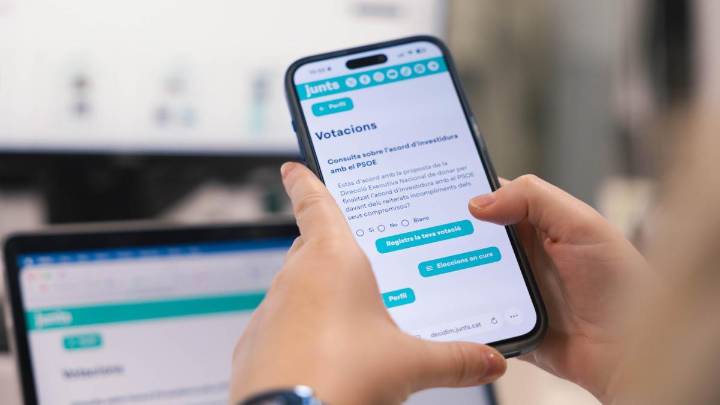 La participación, la gran incógnita en la consulta de JxCat para romper con el PSOE