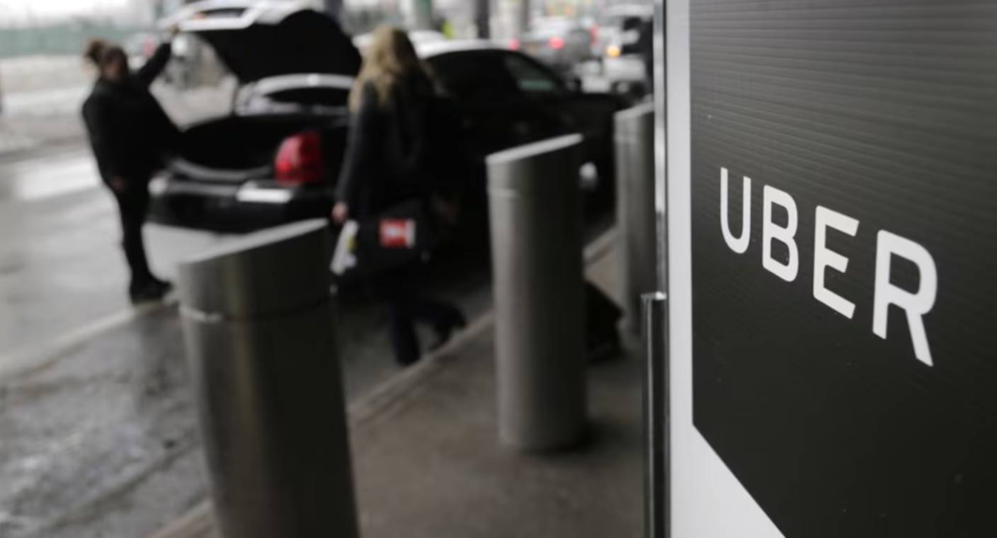 Uber logra permiso para recoger y dejar pasajeros en aeropuertos de México