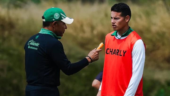 James Rodríguez tuvo primer cara a cara con el nuevo técnico de León: se supo qué le dijo