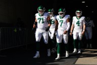 Loss of Nick Mangold weighs heavy on Jets after emotional win: ‘It’s all for him’