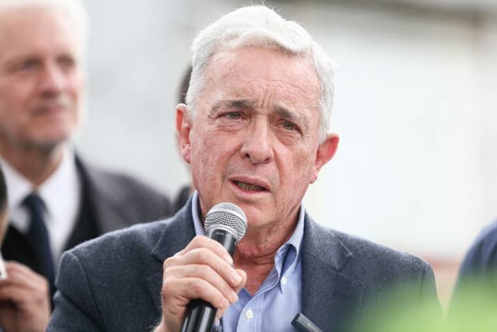 Tribunal Superior de Bogotá absuelve al expresidente Álvaro Uribe en caso de soborno a testigos