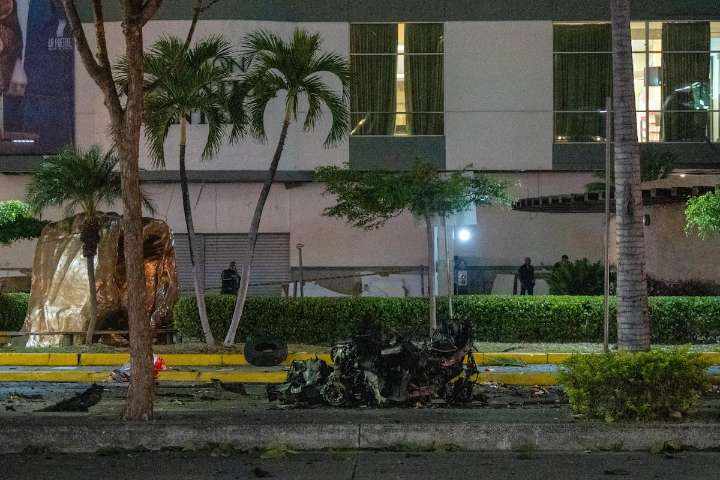 Investigan dos explosiones en puentes de Ecuador tras estallido de vehículo en Guayaquil