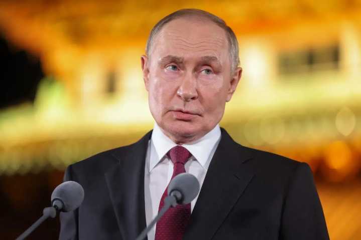 Putin reconoce que carrera armamentística está en marcha y promete presentar progresos en la materia