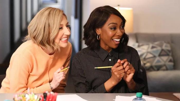 Ego Nwodim and Heidi Gardner Talk 'SNL' and Rave About 'Angel from Heaven' Host