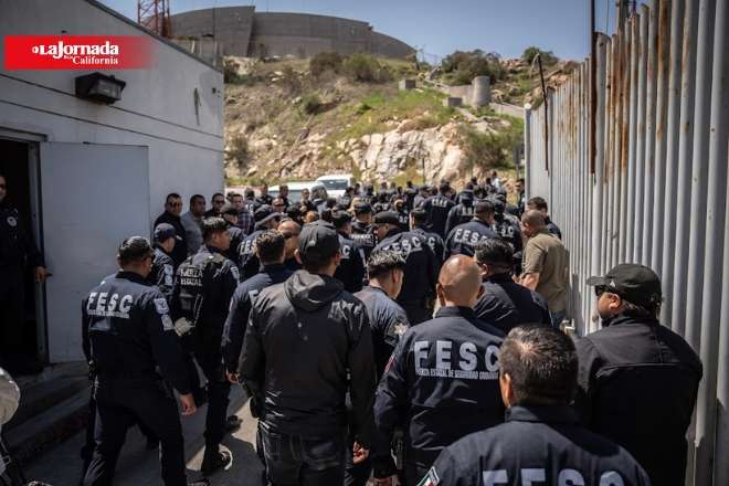 Suspenden a 14 agentes de FESC por presunto robo de cocaína en Tijuana