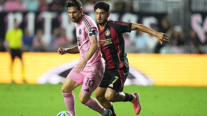Lionel Messi scores twice, adds assist in Inter Miami's 4