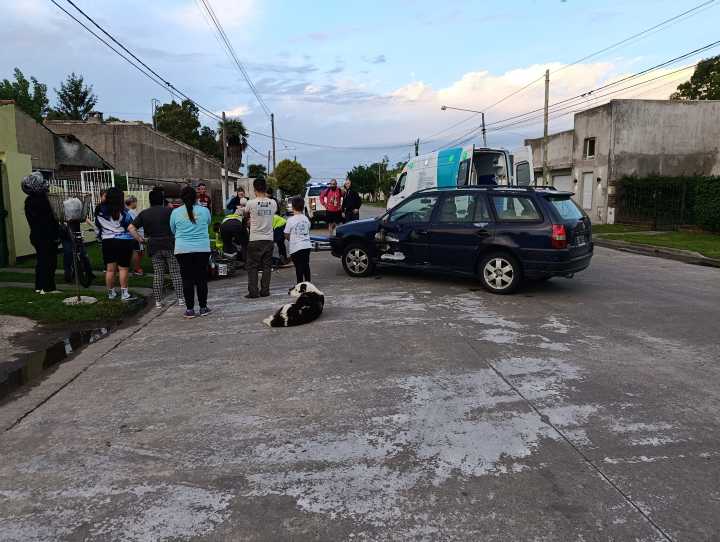 Motociclista con lesiones tras  impacto con vehículo