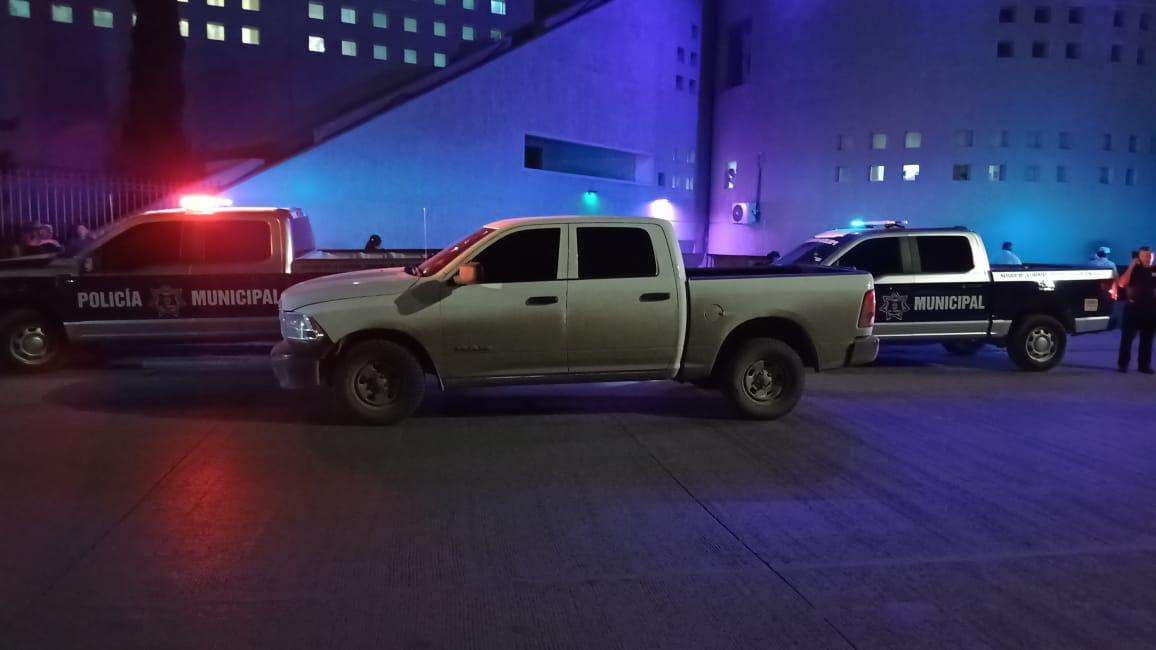 Atacan a dos hombres a balazos en Rincones de Salvárcar