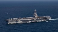 EE.UU. desplegó un gran portaaviones en el Caribe y aumentó la tensión con Venezuela