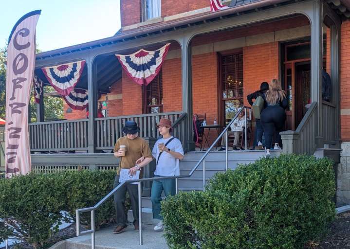 Pullman groups stepping up amid government shutdown closures