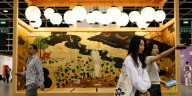 El mercado del arte de Hong Kong en crisis: la caída de subastas y el ascenso de Pekín y Shanghái