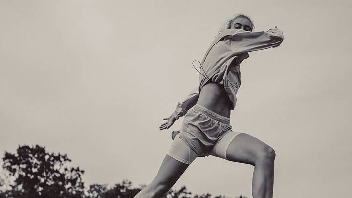 Pack Mentality or Lone Wolf? How to Determine Which Marathon Training Style Is Right for You