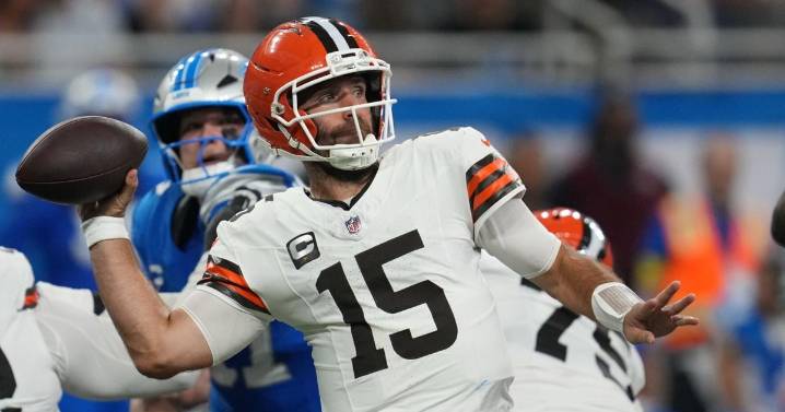 Bengals acquire QB Flacco from the Browns in a trade that also involves draft picks