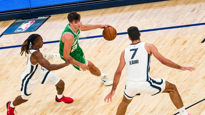 Hugo González brilla en su debut con los Boston Celtics ganando a los Memphis Grizzlies de Aldama en pretemporada