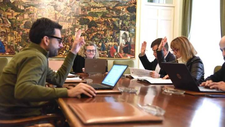 Diputación de Guadalajara invierte 300.000 euros en señalización de 26 carreteras