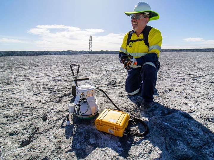 Microsoft signs 10-year deal with Canadian cleantech company that turns CO2 into rocks