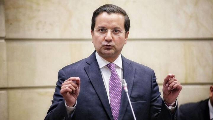 "No vamos a hacer lo que digan los expresidentes, somos candidatos independientes": David Luna
