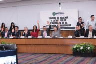 Aprueba Comisión de Hacienda dictámenes fiscales y de derechos