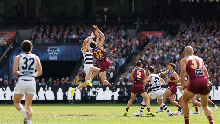 AFL news 2025: Centre bounce and sub rule scrapped for 2026 as league announces major changes