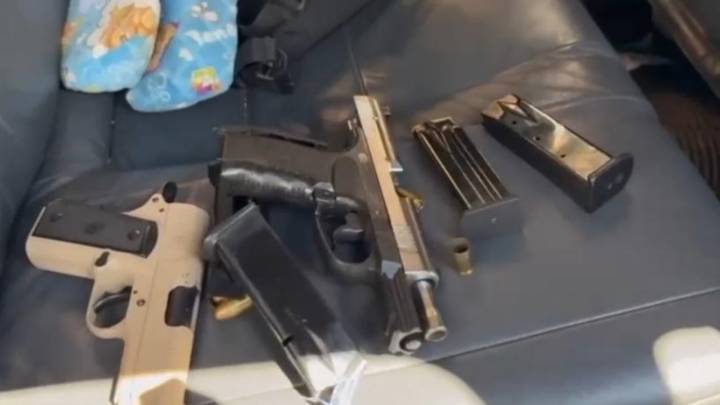 Estas fueron las armas y el carro utilizado en el ataque sicarial contra dos líderes opositores venezolanos: “Fueron tres sicarios”