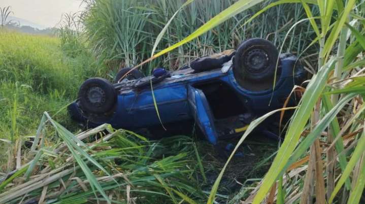 Volcadura en Tlaltizapán deja sólo golpes leves