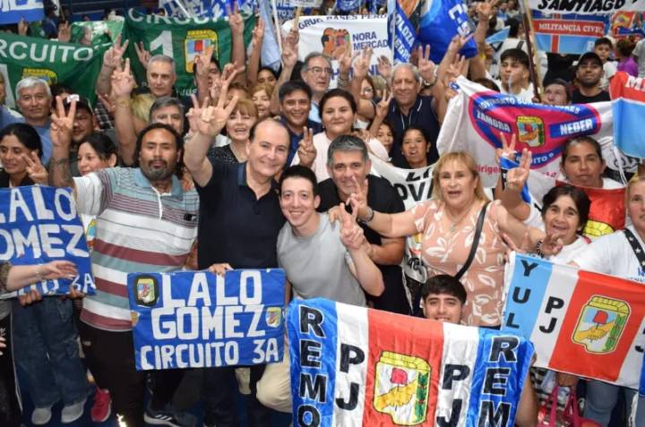 "A la derecha no le importa ni los santiagueños ni el federalismo"