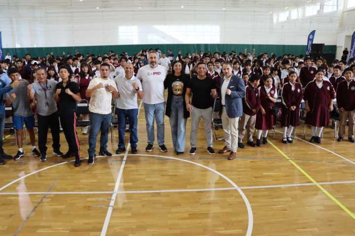 Se realizó con éxito la clínica “Knockout al Bullying” en Reynosa
