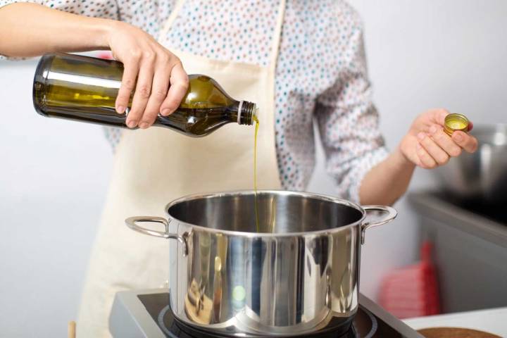 From Adding Oil to Pasta Water to Removing the Crockpot Lid, These Cooking Myths Have Stuck with People
