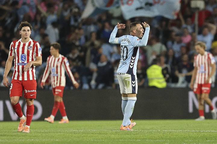 El Atlético sobrevive ante el Celta tras jugar medio partido con diez