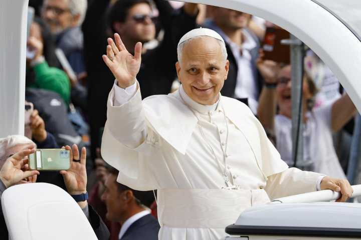 Papa León XIV realizará su primer viaje internacional a Turquía y Líbano