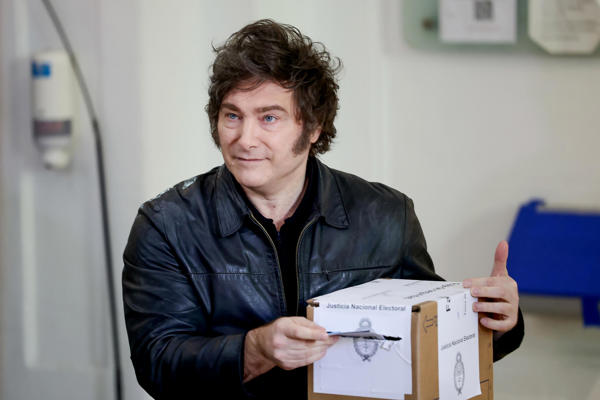 Argentina vota con baja participación en unas elecciones clave para Javier Milei