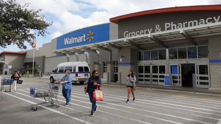 Walmart suspende contrataciones que requieran visa H-1B tras aumento a US$ 100.000 impuesto por Trump
