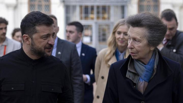 La visita sorpresa de la princesa Ana de Inglaterra a Ucrania y su reunión con Zelenski