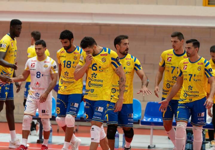 El Guaguas sucumbe ante el CV Melilla que sella su pase a la final en el Torneo de La Laguna (3