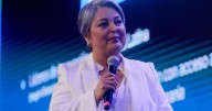 Jeannette Jara da el golpe y supera a Kast: Lidera la carrera presidencial con 27% tras alza sostenida y Kast se estanca