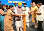 Kejriwal & CM Mann Introduce Enterpreneurship Mindset Course To Make Punjab A Land Of Job Givers Instead Of Job Seekers