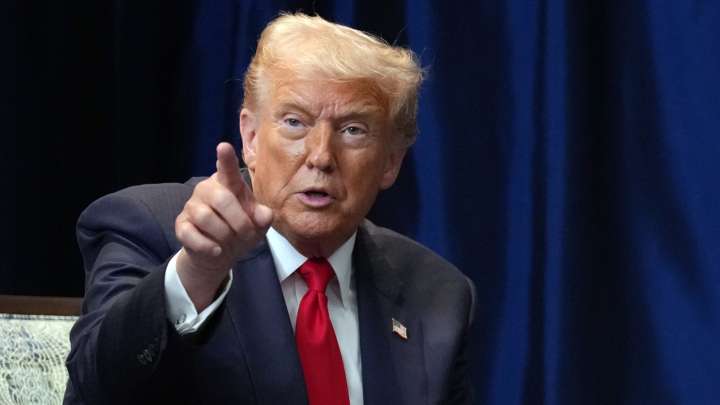 Donald Trump Shows Off Signature Dance Moves In Malaysia & It's As Awkward As Ever