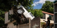 Aumentan a 64 los muertos por las lluvias torrenciales en México
