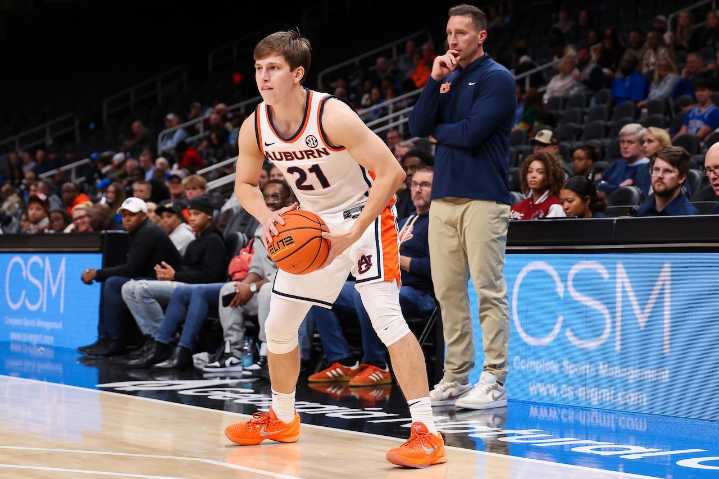 Steven Pearl’s defensive strategy leads Auburn to exhibition victory over Memphis