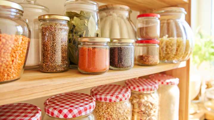 The Pantry Staple You Can Easily Grow To Fill Your Garden With Fresh Crops